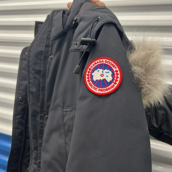 Women’s Canada Goose Trillium Fusion Fit Jacket - Picture 4 of 7